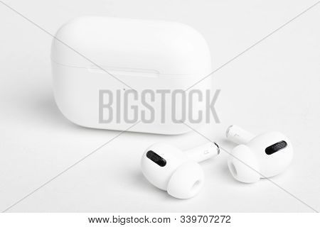 Vidalia, Georgia / Usa - December 14, 2019 - A Studio Product Shot Of The Apple Airpods Pro Buds Wit