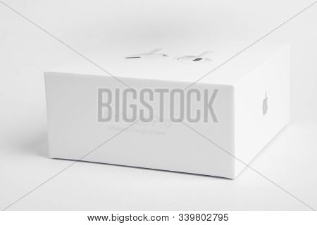Vidalia, Georgia / Usa - December 14, 2019 - A Studio Product Shot Of White Packaging Box Of The App