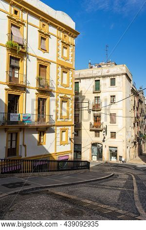 Tarragona, Spain - June 29, 2021: Streets Of The Old Town Of The City Of Tarragona (world Heritage S