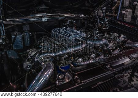 Chevrolet Camaro Ss Engine   Showcased At The Sema Show.