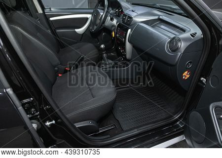 Novosibirsk, Russia - October 30, 2021: Nissan Terrano, Steering Wheel, Shift Lever And Dashboard, C