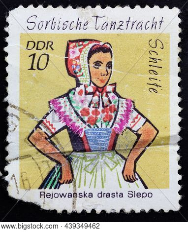 German Democratic Republic - Circa 1971: Postage Stamp 'schleife' Printed In East Germany. Series: '