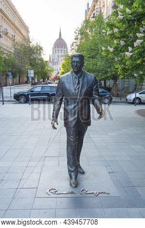 Budapest, Hungary - April 2019: Ronald Reagan (us President) Statue In Budapest