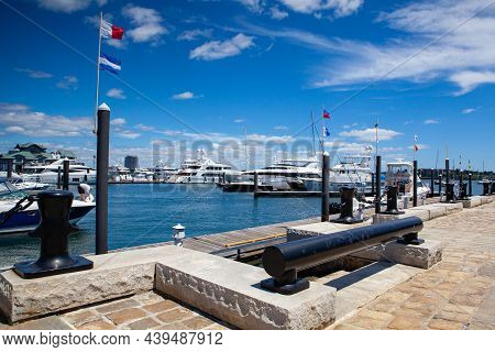 Boston, Usa  - July 2 ,2016: Entrance To Boston Waterboat Marina.located On Historic Long Wharf In B