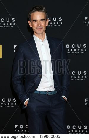 LOS ANGELES - NOV 8:  Christopher Gorham at the Belfast Premiere at Academy Museum of Motion Pictures on November 8, 2021 in Los Angeles, CA