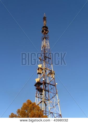 La torre de emisión