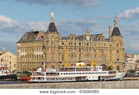 Haydarpasa Train Station