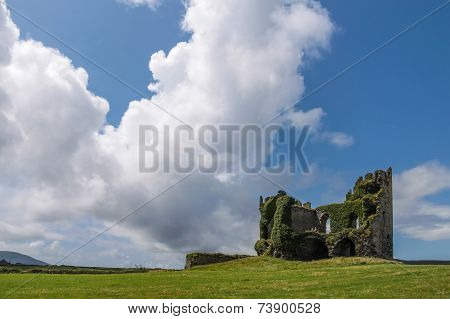 Ballycarbery Castle