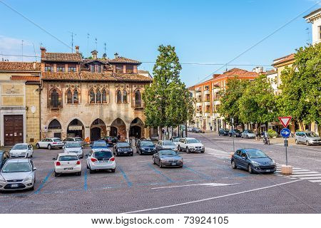 Place Duomo In Treviso