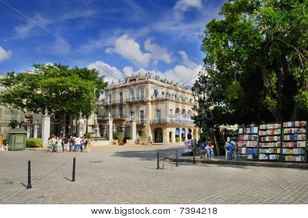 Plaza De Armas a l'Avana vecchia, Cuba. Marzo 2009