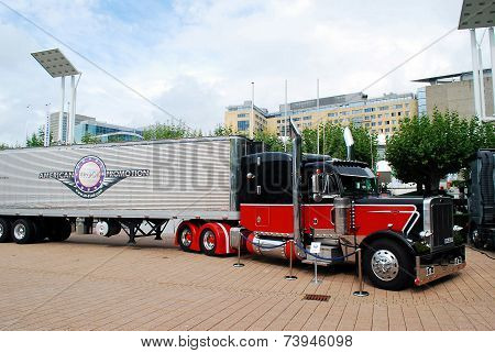 Automechanika 2014 Frankfurt - Frankfurt International Trade Fair For The Automotive Industry