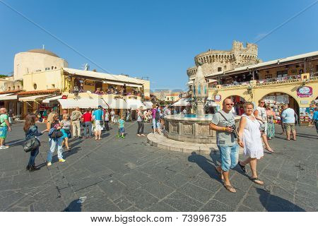 Tourists at Rhodes old city centre