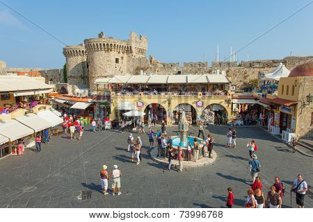 Tourists at Rhodes old city centre