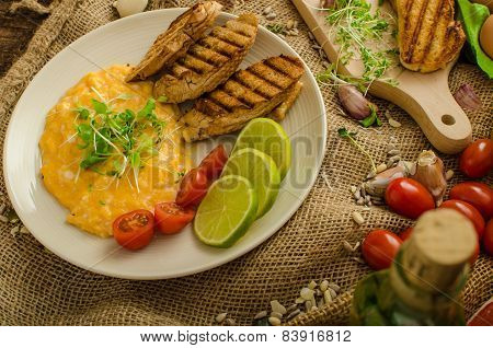 Scrambled Eggs, Creamy And Fluffy