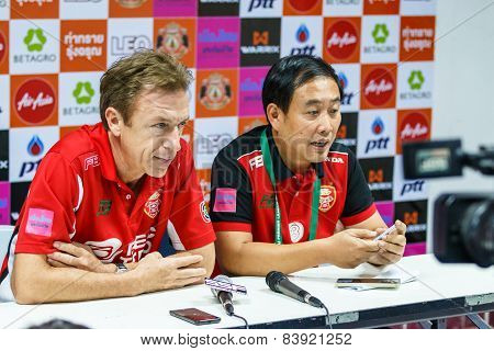Sisaket Thailand-february 18: Robert Procureur (l) General Manager And Thanya Wongnak (r) Team Manag