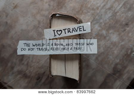 Text I Love Travel