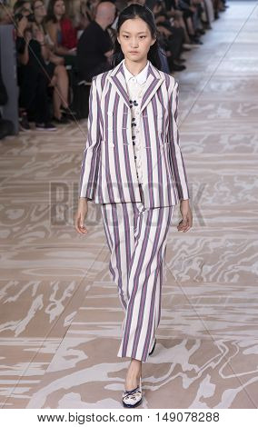 Tory Burch - Spring 2017 Collection