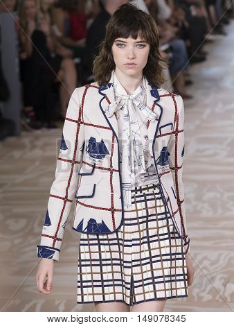 Tory Burch - Spring 2017 Collection