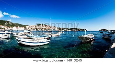 Hvar adası