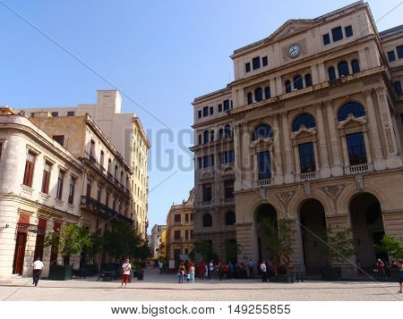 Image of buildings in and around Havana, Cuba