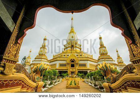 Prajadeechaimongkol temple, at Roi-ed Province in Thailand