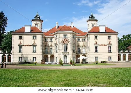 Palais polonais près de Varsovie.