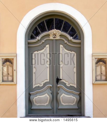 Přední dveře