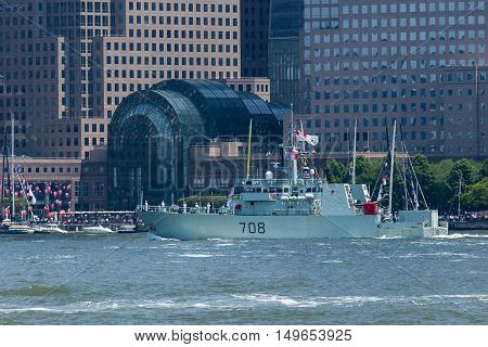 Hmcs Moncton At Fleet Week