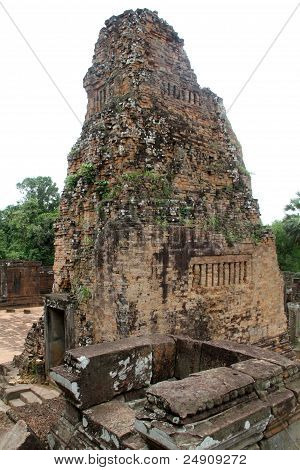 バンテアイ ・ サムレ寺院