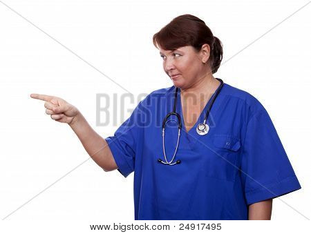Mulher atraente do médico