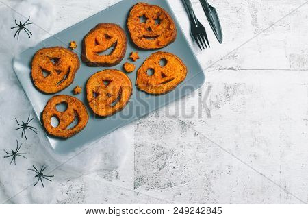 Roasted Sweet Potato Carving Funny Faces, Halloween Symbol, Creative Food