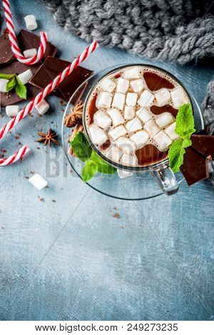 Hot Chocolate With Mint And Marshmallow