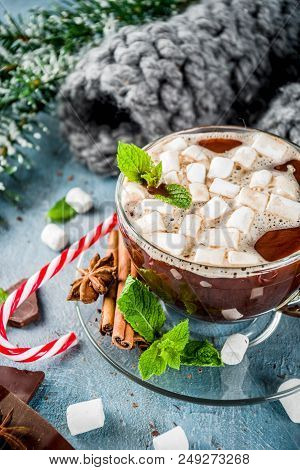 Hot Chocolate With Mint And Marshmallow