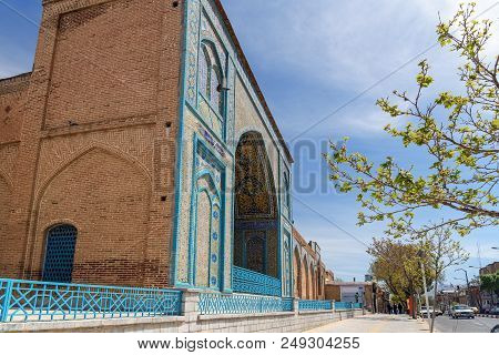 Sanandaj, Iran - April 3, 2018: Dar Ol Ehsan Mosque Or Jame Mosque. Kurdistan Province