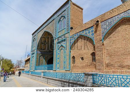 Sanandaj, Iran - April 3, 2018: Dar Ol Ehsan Mosque Or Jame Mosque. Kurdistan Province