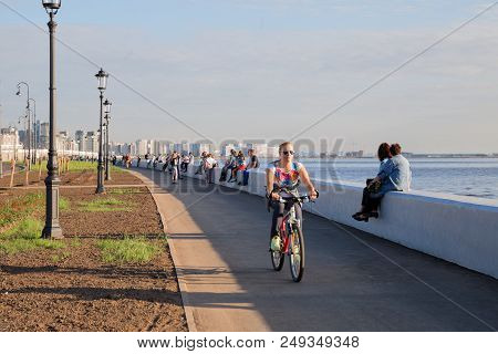 Saint Petersburg, Russia - July 11, 2018: People Are Resting On A Summer Evening On New Embankment O