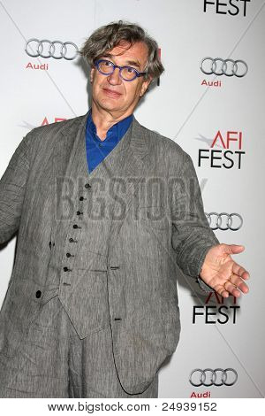 LOS ANGELES - NOV 5: Wim Wenders... dorazí AFI FEST 2011 slavnostní promítání z 