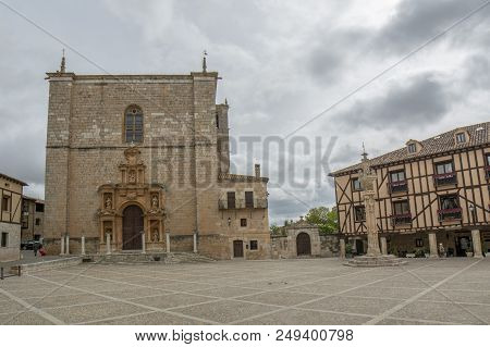 Penaranda De Duero, Burgos, Spain April 2015:  View Of One Of The Streets Of The Village Of Penarand