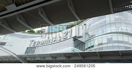 Bangkok, Thailand - July 09, 2018 : Looking Up Of Shopping Mall Terminal 21 With Connected To The Bt