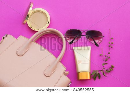 Natural Cosmetics For Skin Face Sunscreen Spf50 And Sunglasses Pink Hand Bag Face Powder Accessories