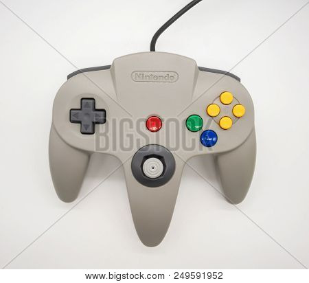 Nintendo64 : Bangkok, Thailand - July 12, 2018 : Grey Nintendo 64 Game Controller Isolated On White 
