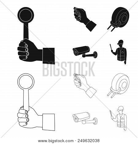 Car Alarm, Wheel Rim, Security Camera, Parking Assistant. Parking Zone Set Collection Icons In Black