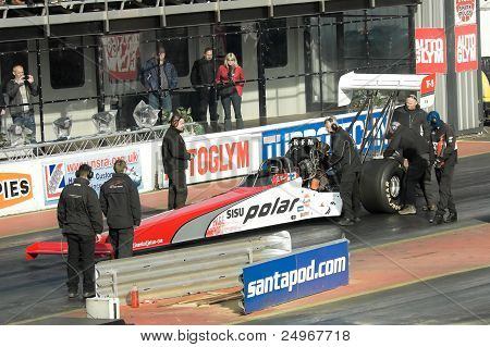 Špičkové palivo Dragster