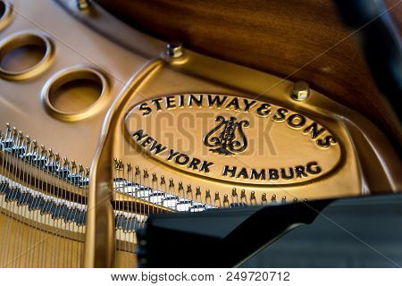 Appleton, Wi - 20 May 2018 - A Inside A Grand Piano Featuring The Logo Of The Steinway & Sons.