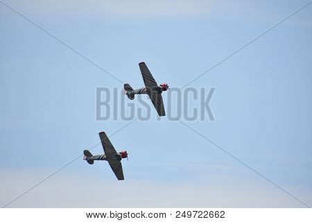 Chicopee, Ma - Jul 14: Geico Skytypers At The 2018 Great New England Airshow At Westover Air Reserve