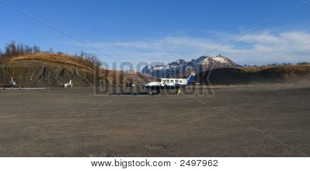 Twin Prop på smuts bana i Alaska