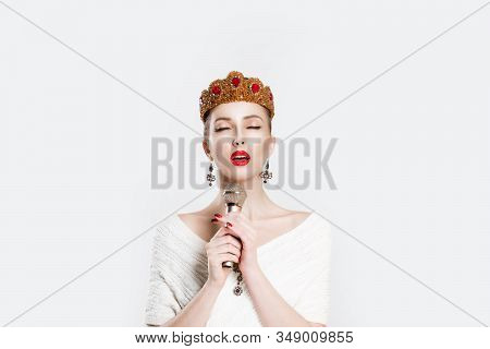 Retro Singer. Beauty Queen Speaking Singing Karaoke On Microphone Isolated White Background Wall. An