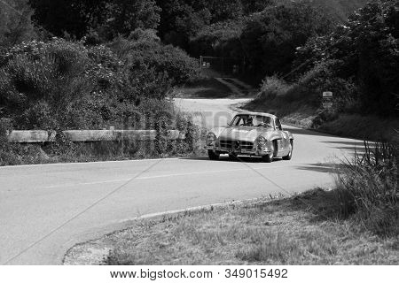 Pesaro Colle San Bartolo , Italy - May 17 - 2018 : Mercedes-benz 300 Sl CoupÉ (w198) 1955 On An Old 