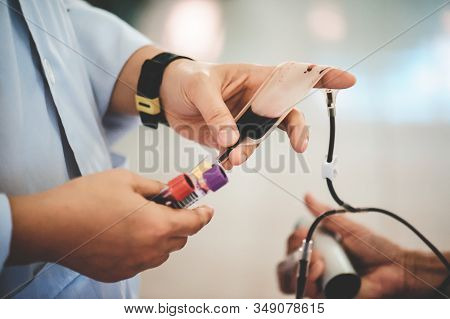 Donating Blood For Transfusions : Blood Donation And Blood Donor,  Hemolytic Transfusion Bank Concep