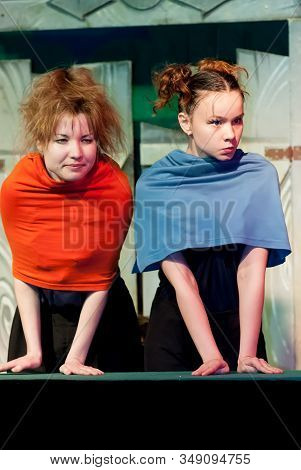 Tyumen, Russia - June 5, 2008: Festival At The Puppet Theater. Performance On Skit